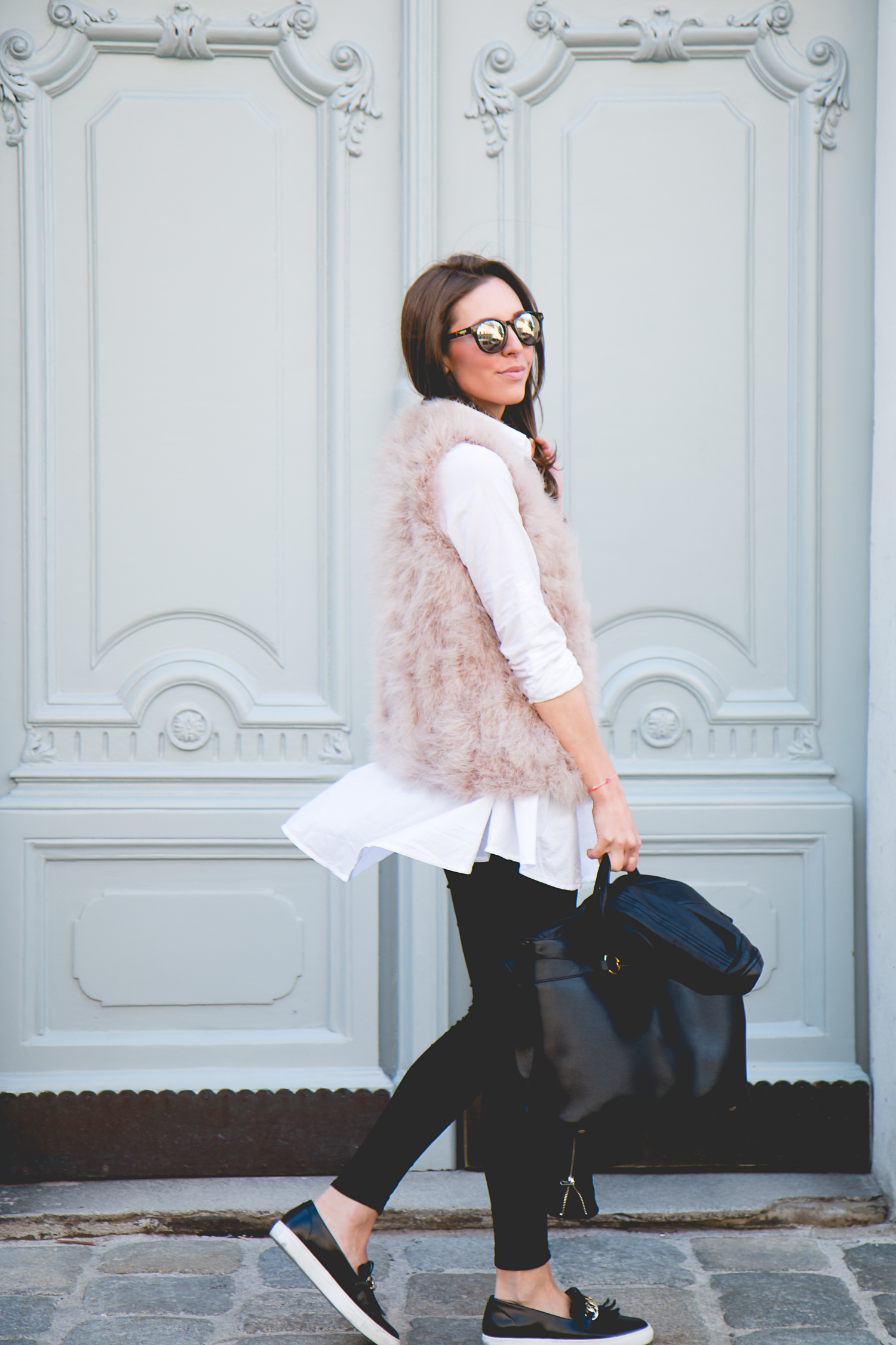Fluffy-Vest-Gucci-Bag-2